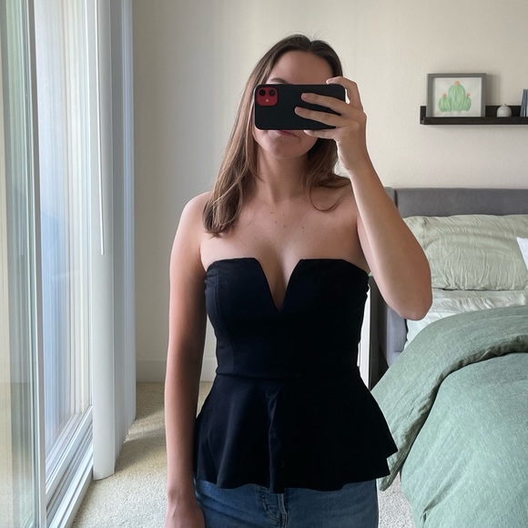 Black Strapless Top - Picture 4 of 4
